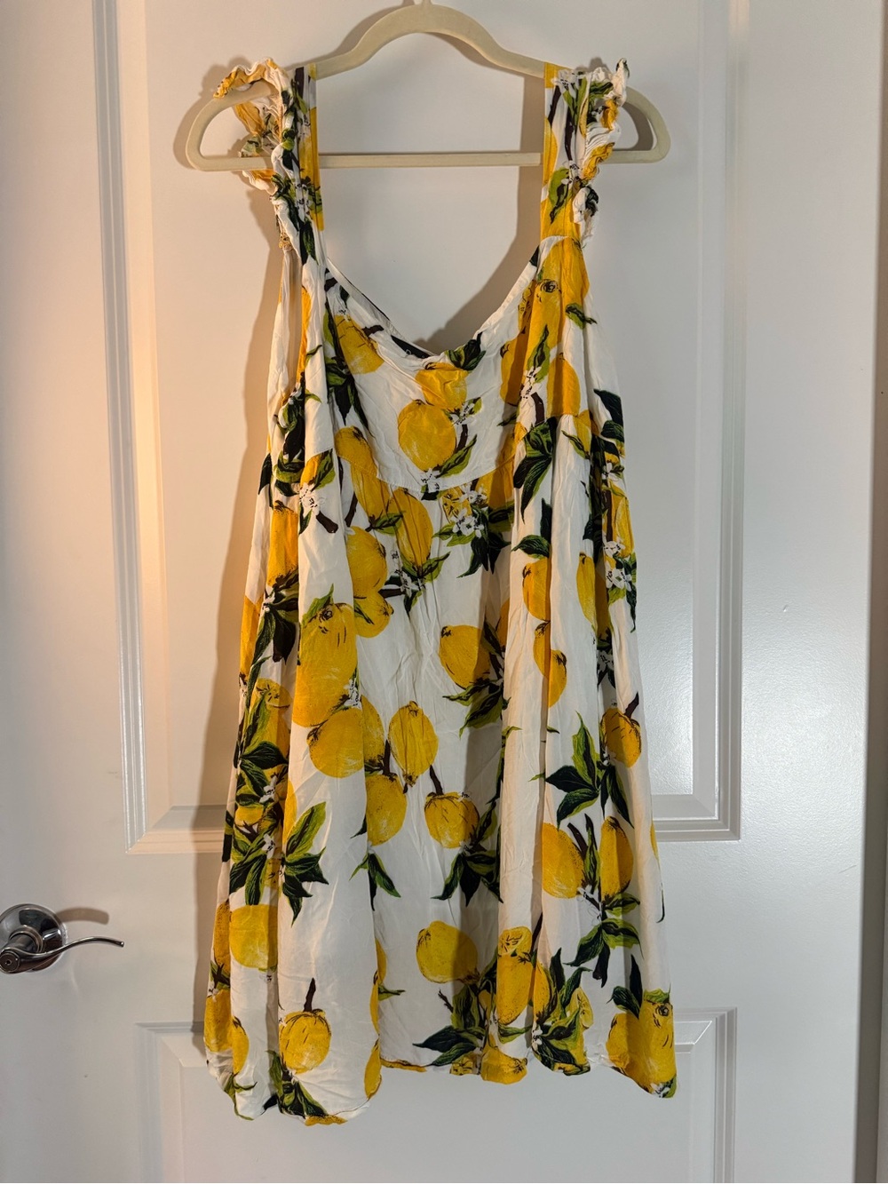 DAVI & DANI White and Yellow Lemon Print Mini Dress